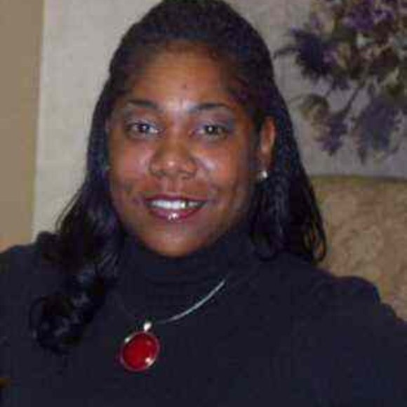 Meet your Posher, Raquel - Picture 2 of 3